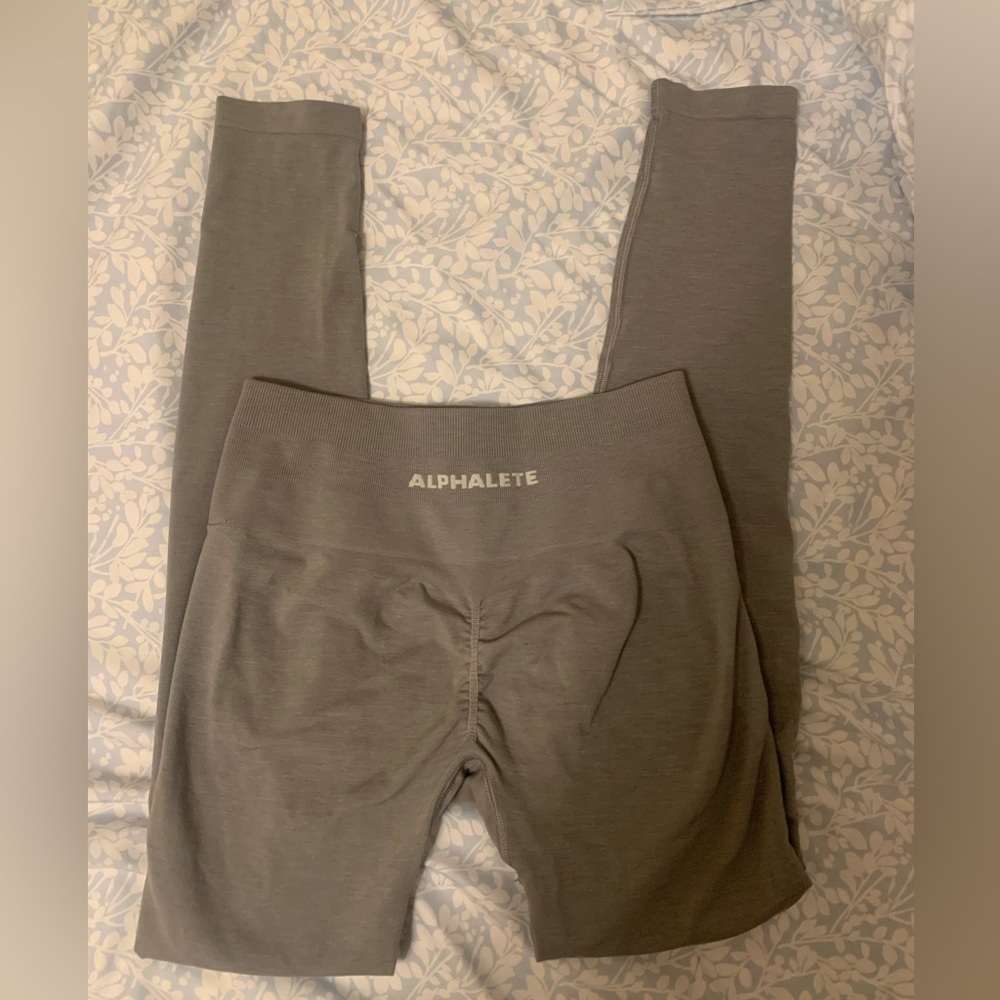Alphalete Leggings